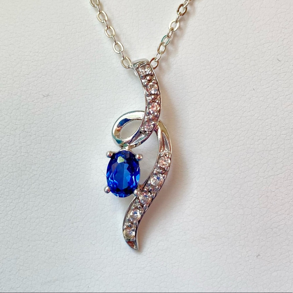 Stunning 925 Sterling Silver Blue Sapphire White Topaz Accent Necklace.